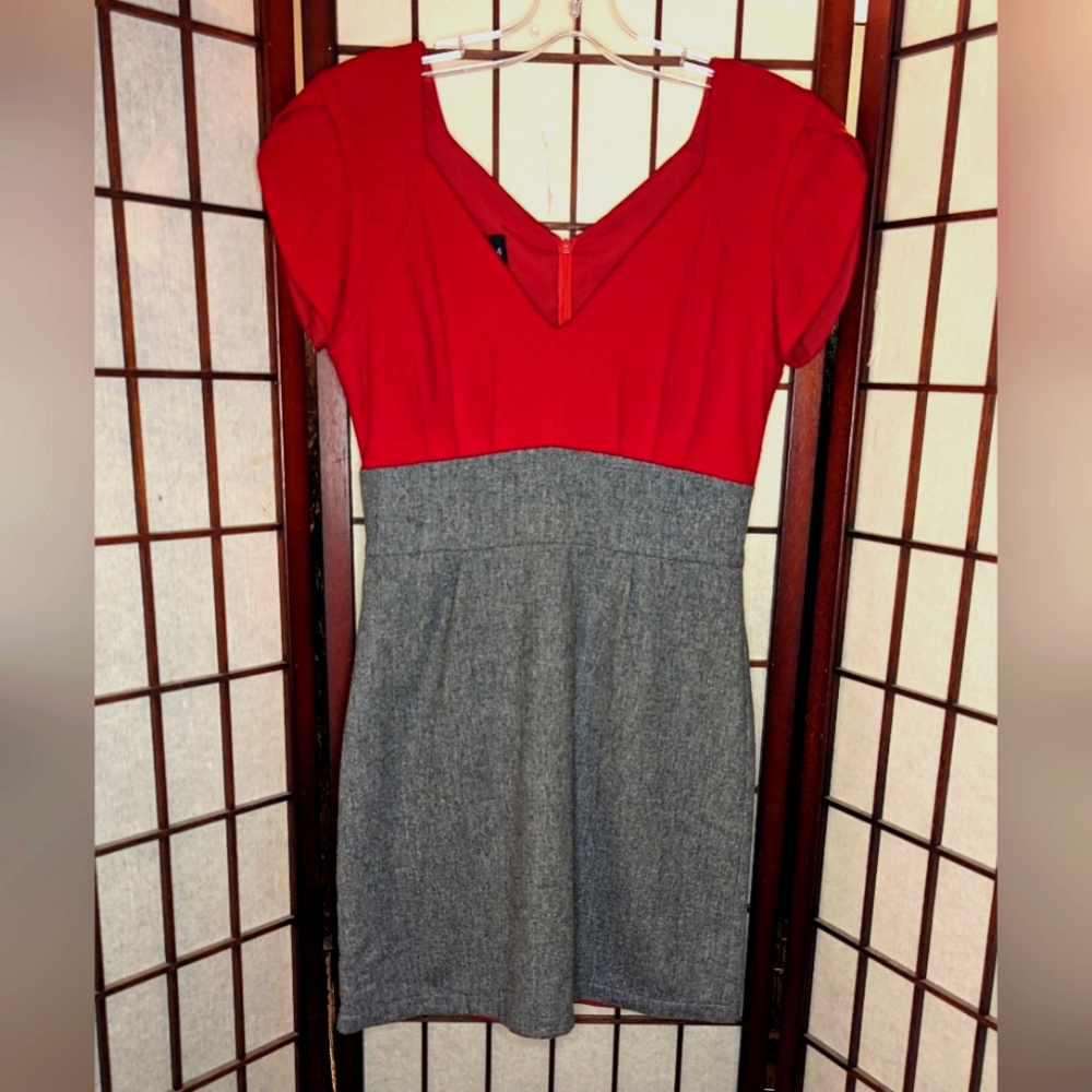 Nokomis colourblocked red and grey wool minidress size 4